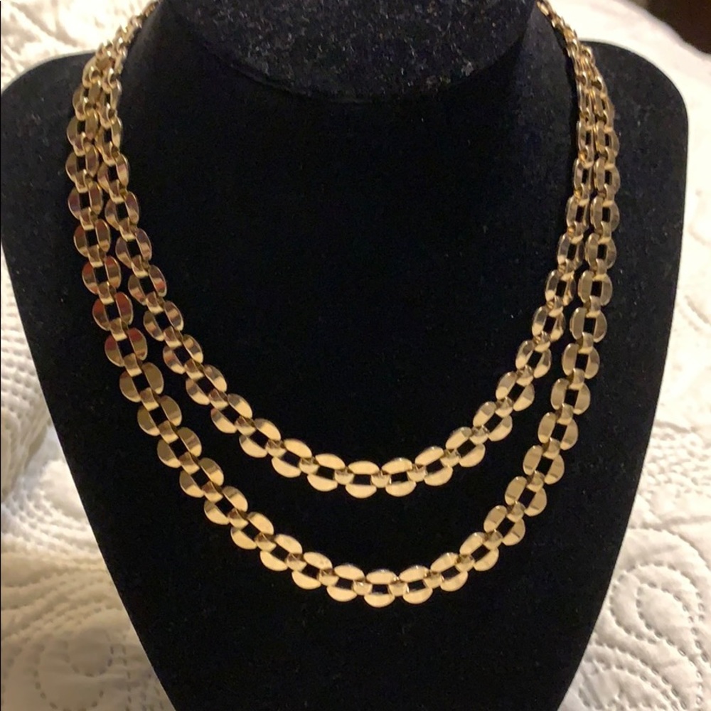 Gold tone necklace vintage style